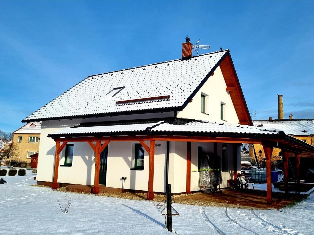 Dum A Chatka Pod Smrkem Nove Mesto pod Smrkem Eksteriør bilde